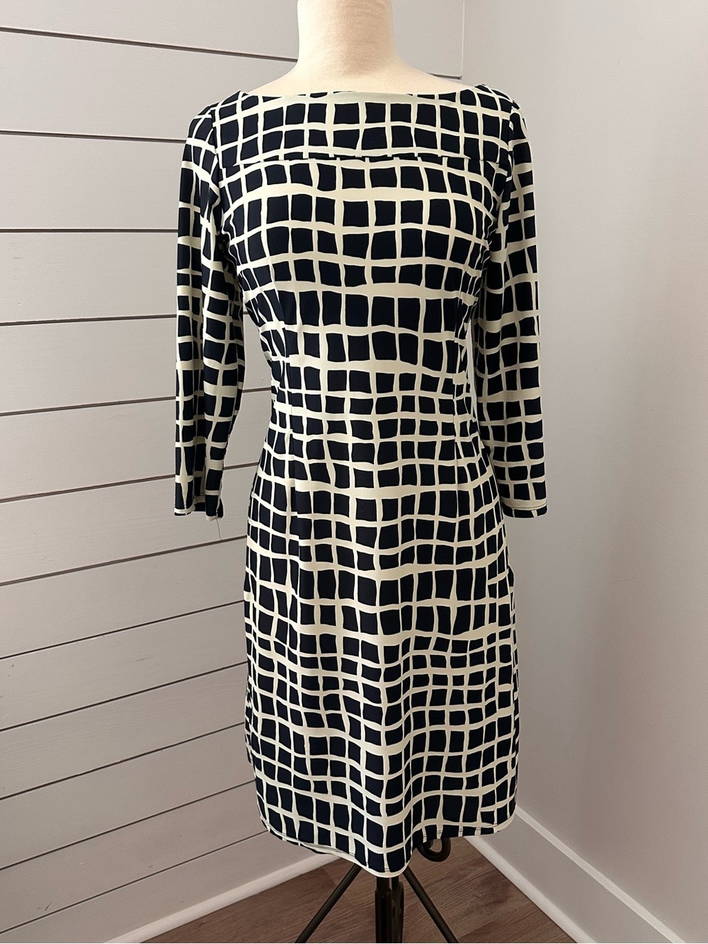 Jude Connally Black White Grid Print Sheath Dress Size Large 3/4 Sleeve